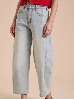 Pilcro Kenna Mid-Rise Heritage Barrel Jeans High-waisted, wide-leg denim jeans